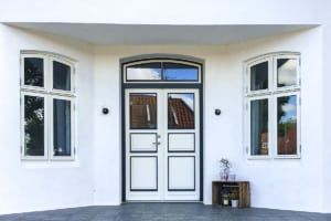 Nye vinduer og døre til bevaringsværdigt hus